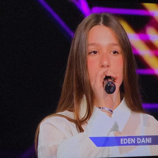 Eden Dani, zëri potent që po mahnit me talentin e…